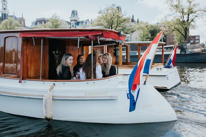Private Canal Cruise in Amsterdam - Why a UNESCO Canal Cruise Feels Different Than Wandering on Land