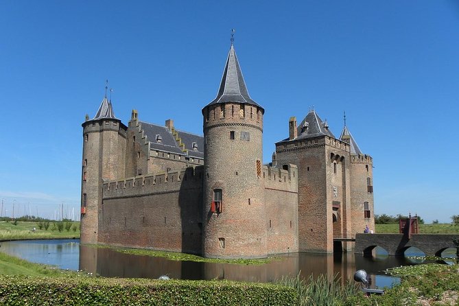 Private day trip to the Dutch castles from Amsterdam - Guides Who Turn Castles Into a Dutch Story