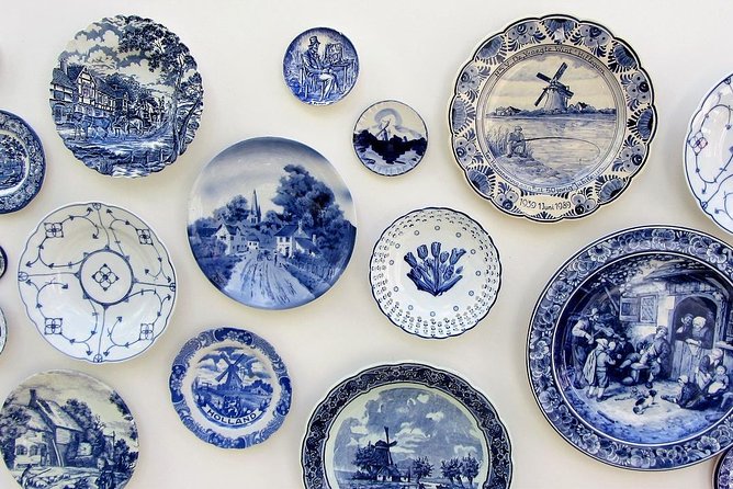 Private Delft and The Hague Tour incl. Madurodam from Amsterdam - Binnenhof, Peace Palace, and the International Criminal Court: fast exterior stops