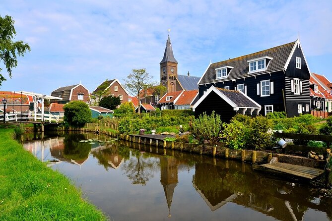Private Excursion to Zaanse Schans, Edam, Volendam and Marken - Walking, sound, and comfort: the real-world checklist