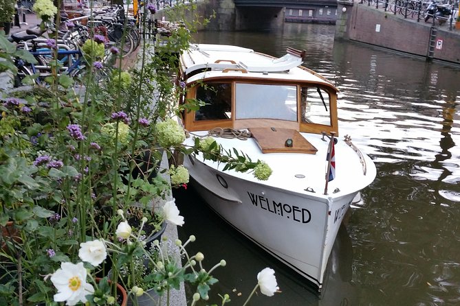 Private Guided Historic Amsterdam Canal Cruise in a Salon Boat - A Salon Boat for a Fast First Look at Amsterdam
