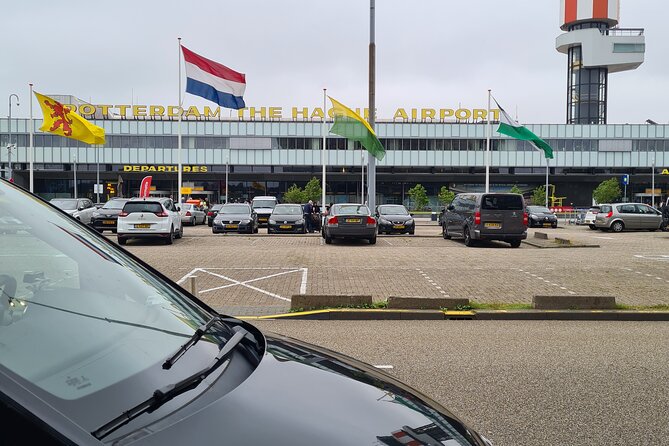 Private Minivan Transfer from Rotterdam - Making the ride smarter: handling stops on the way