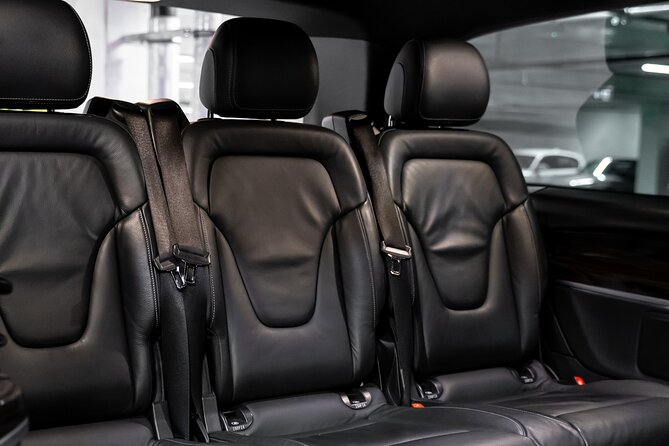 Private Taxi Airport Transfer to or from Schiphol Airport (AMS) - Luggage limits, car size reality, and why you should match your group to the right vehicle