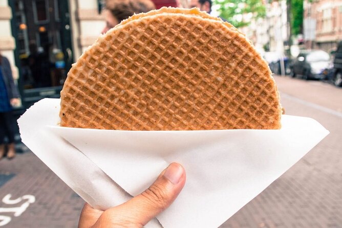 Private tour from Rotterdam to Windmills of Kinderdijk & Gouda Cheese Experience - What to bring (so the day feels easy, not annoying)