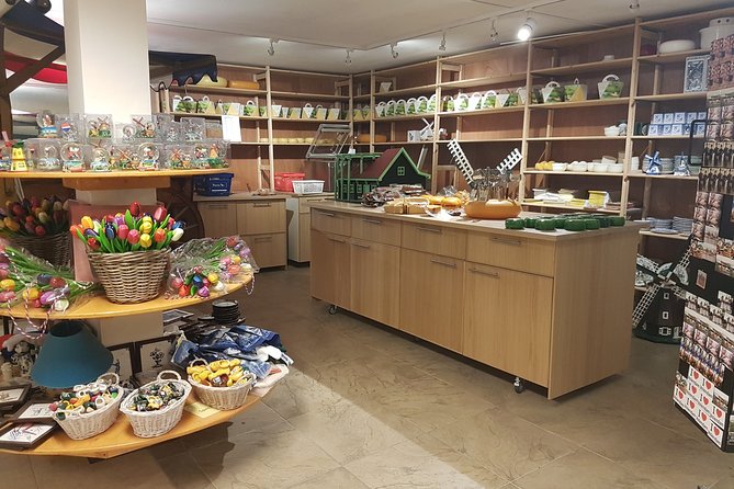 Private Tour of Simonehoeve Cheese Farm and Clog Factory - The Demo vs. the Shop: Getting the Balance Right