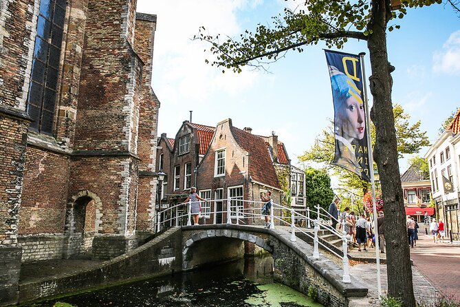 Private tour to Kinderdijk windmills and Delft from Amsterdam - Royal Delft factory and flagship store: where Delft Blue comes from