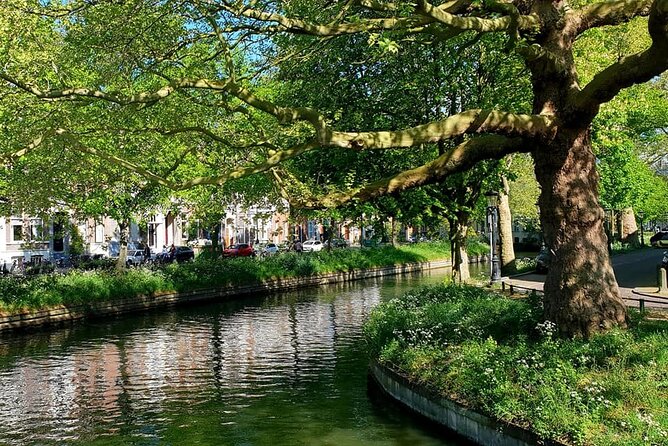 Private tour: Your Own Utrecht - mysteries and treasures - Utrecht University VET quarter: seeing the city through learning