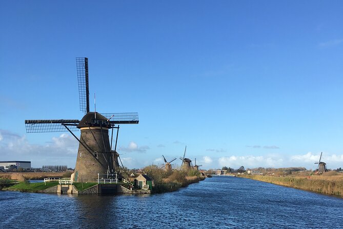 Private transfer between Rotterdam - Amsterdam (incl. Schiphol airport) - The drive time: plan for 60 to 90 minutes of real-world traffic