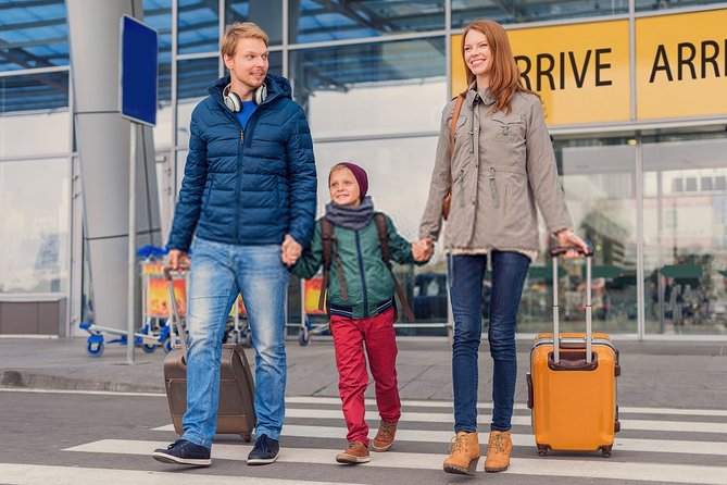 Private Transfer from Amsterdam Airport Schiphol to The Hague - What private transfer really changes for your day