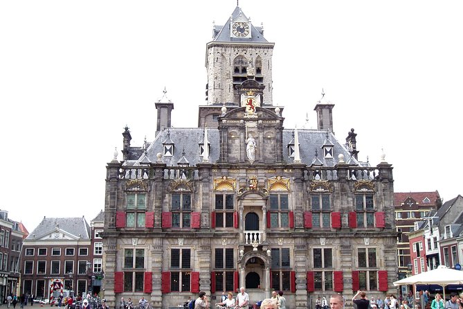Private Walking Tour: Delft's Royal History and Pottery - Delftware and pottery places in town, street version