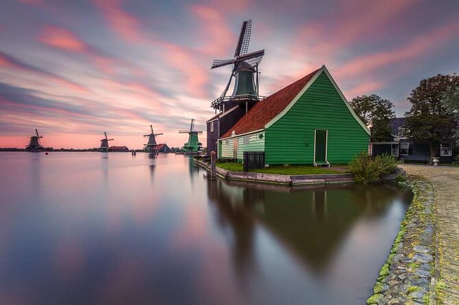 Private Zaanse Schans & Volendam Tour: Windmills, Cheese & Clogs - Price and logistics: when this private tour feels worth it