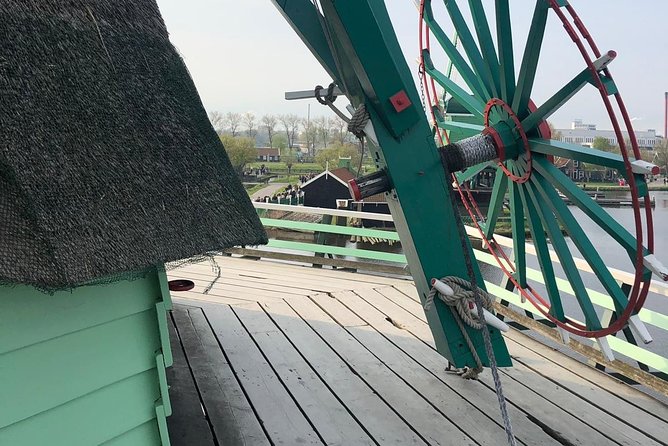 Private Zaanse Schans Windmills and Volendam Tour from Amsterdam - Henri Willig Cheese Farm: Robot Milking and Real Tasting Time