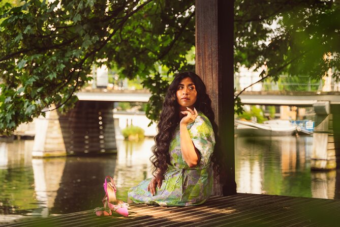 Professional Amsterdam Photo Shoot - Price and Value: Is $204.70 Per Person Reasonable?