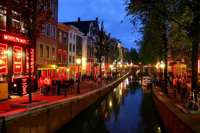 Red Light District Primetime Private Tour for 18+ Only - Stop 5: De Wallen in PrimeTime, legal prostitution explained without drama