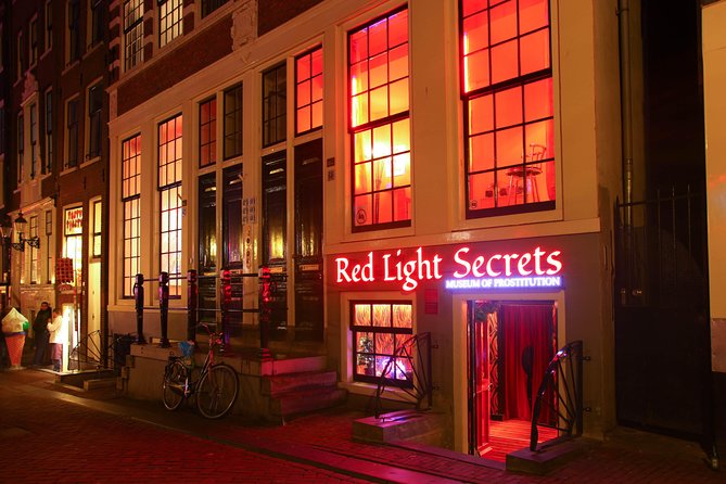 Red Light Secrets: Museum of Prostitution Amsterdam - First stop: the window view in a real Red Light District building