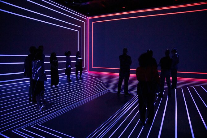 "Remastered" Audiovisual Experience in Rotterdam - How to Talk With Room Hosts (It Actually Helps)