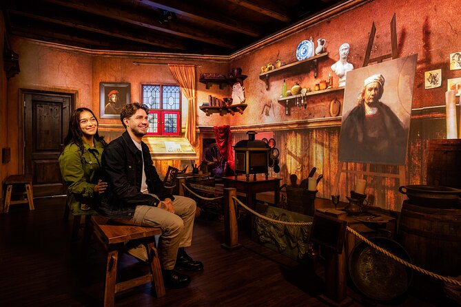 Rembrandt Experience VIP Admission Ticket + Photo - Walking In: The Welcome, Snacks, and How the Staff Set the Tone