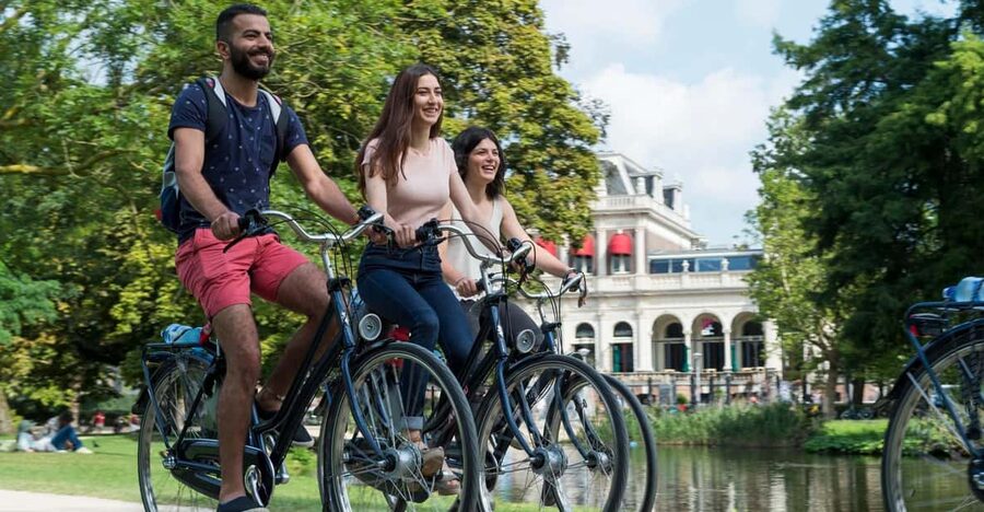 Rent a bike in Amsterdam | 1, 2, 3+ hours - Key points before you roll
