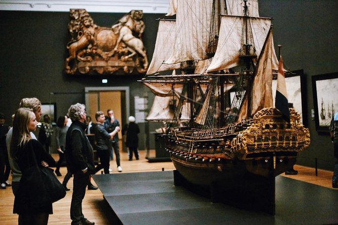 Rijksmuseum & Amsterdam City Center - Exclusive Guided Tour - Anne Frank House area and the final canal corner at Papeneiland