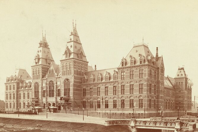 Rijksmuseum Amsterdam Semi-Private Guided Tour - 90 minutes, plus your own time: the pace that works