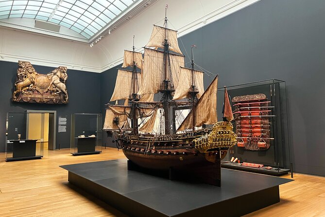 Rijksmuseum Guided Tour, private local Dutch guide - Rembrandt viewing list: when the guide makes you compare