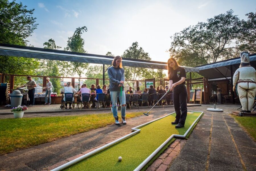 Rotterdam: 18-Hole Mini-Golf Game - Key highlights before you go