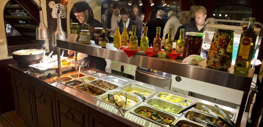 Rotterdam: 2.5-Hour Leckers Boat Cruise and Buffet - A 2.5-Hour World-Port Escape on the Leckers Boat