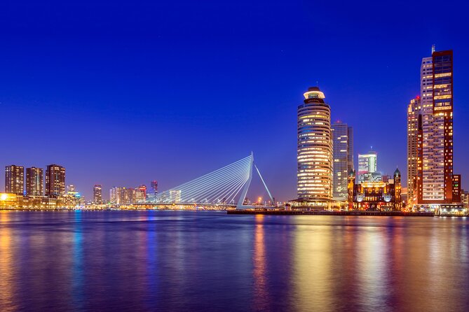Rotterdam: City Walk Audio Guide in 7 Languages on your Phone - St. Lawrence Church: Gothic Style and Post-War Resilience