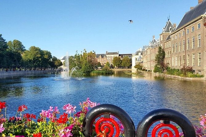 Rotterdam, Delft and the Hague Day Trip from Amsterdam - Markthal: the best lunch break idea on this itinerary