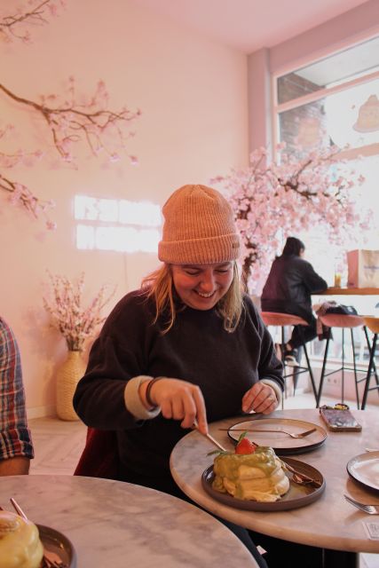 Rotterdam: Guided Food Tour - Finishing around Wijkpark Oude Westen, plus optional social time