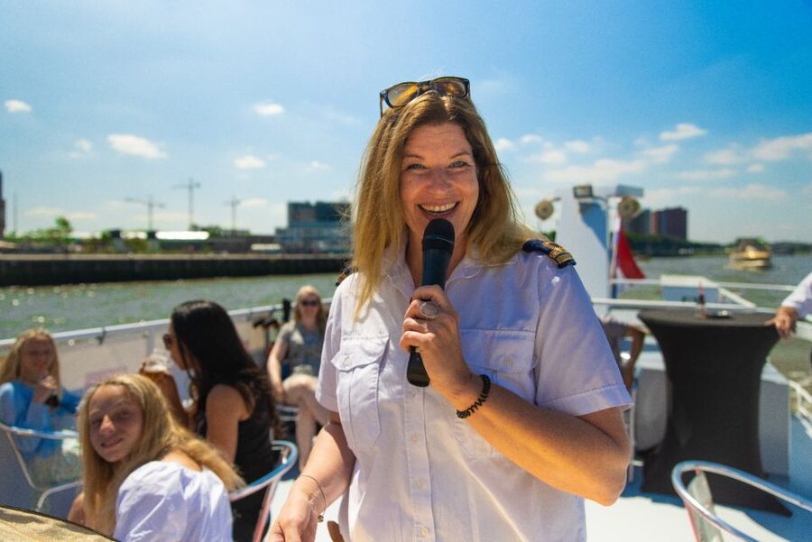 Rotterdam: Harbor Cruise with Live Guide - Coffee and cake, the onboard bar, and comfort tips that matter