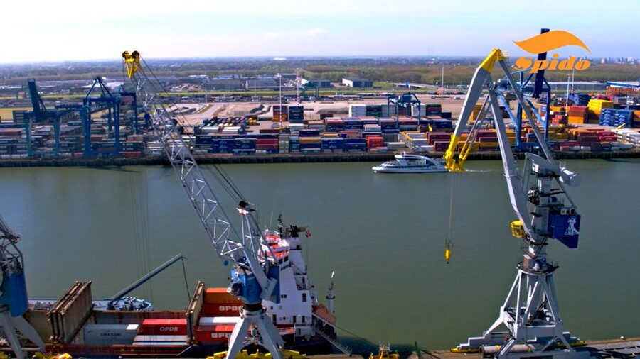 Rotterdam: Harbor Sightseeing Cruise - Best weather and deck strategy for photos