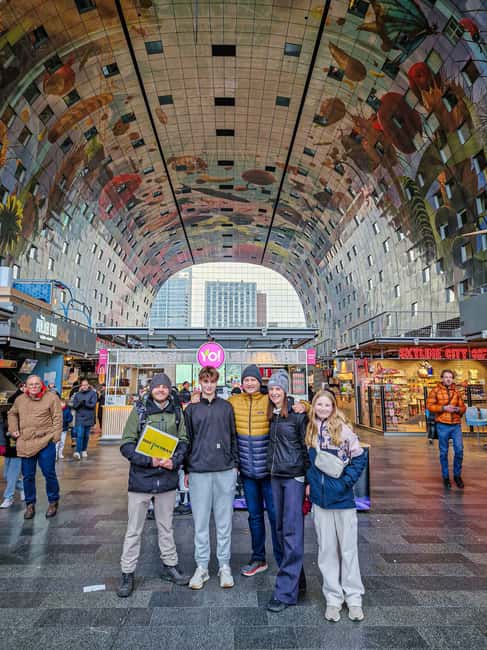 Rotterdam: Highlights & Gems Walking Tour with Dutch Local - Finding Yoreh at Oude Binnenweg and getting your bearings