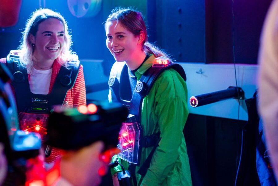 Rotterdam: Lasergame Actvity - Finding Lasergame Rotterdam by the Euromast