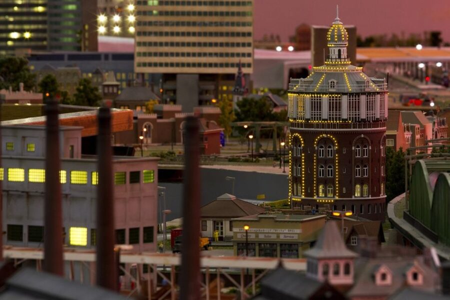 Rotterdam: Miniworld Rotterdam Entry Ticket - The day-to-night light show that actually feels worth waiting for