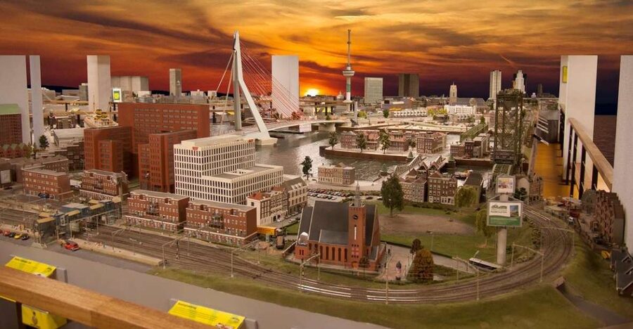 Rotterdam: Miniworld Rotterdam Entry Ticket - Great Britain in miniature: a full country rail tour from Dover to Scotland