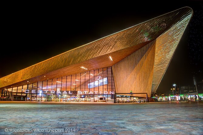 Rotterdam Must Do Tour: Highlights, History, WW2 and Architecture - Rotterdam walking tour: a fast, smart way to understand the city