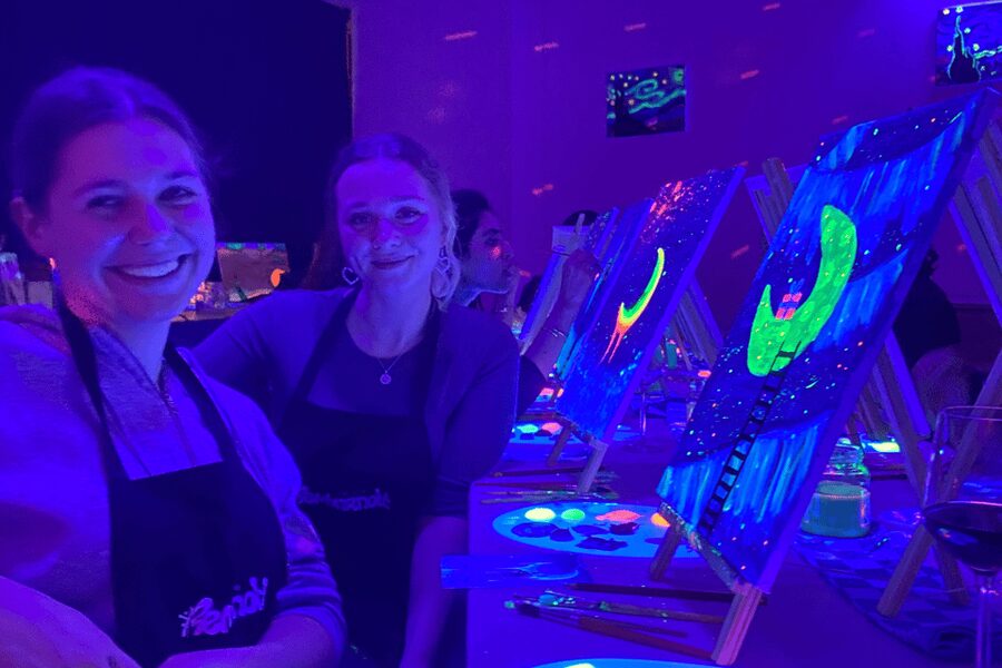 Rotterdam: Paint and Sip in the Dark at Rembrandt van Wine - Who This Is Best For (And Who Might Want a Different Night)