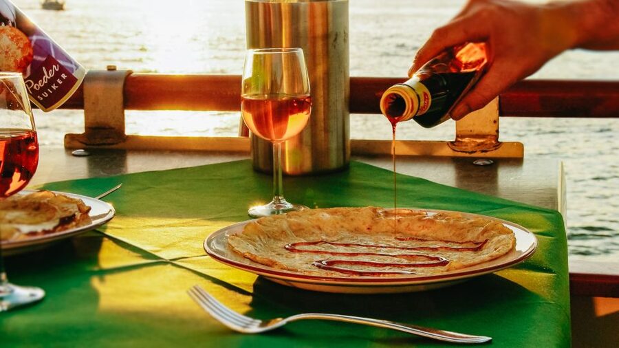 Rotterdam: Pancake Cruise - Drinks cost extra, so decide your spending style