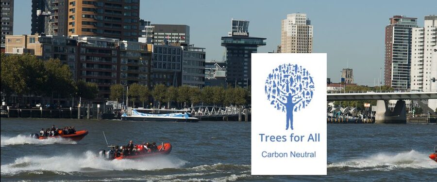 Rotterdam: Private Maas River Speedboat Cruise - 30 to 60 minutes: short enough for energy, long enough for variety