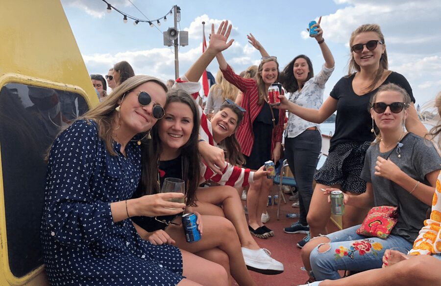 Rotterdam: Pub Cruise with Drinks and Bites - Key Things to Know Before You Step On Borrelboot Rotterdam