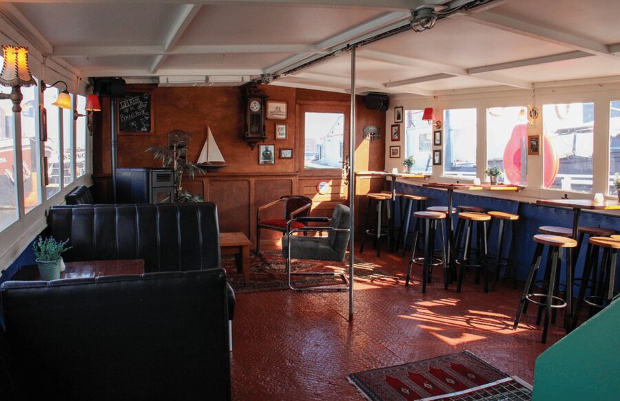 Rotterdam: Pub Cruise with Drinks and Bites - The 2-Hour Harbor Tour: Skyline Views and the Port Story