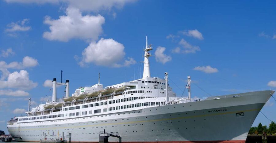 Rotterdam: Steamship Rotterdam Audio Tour Entry Ticket - SS Rotterdam in one hour: what you are actually stepping into
