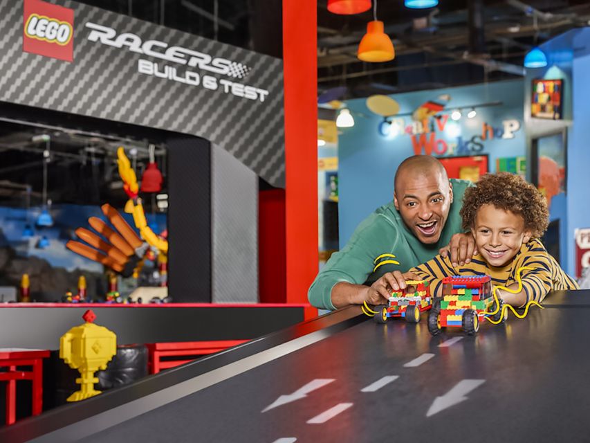 Scheveningen: LEGOLAND® Discovery Centre Entry Ticket - Magic wand city ride and the 4D Cinema plus LEGO Friends build time