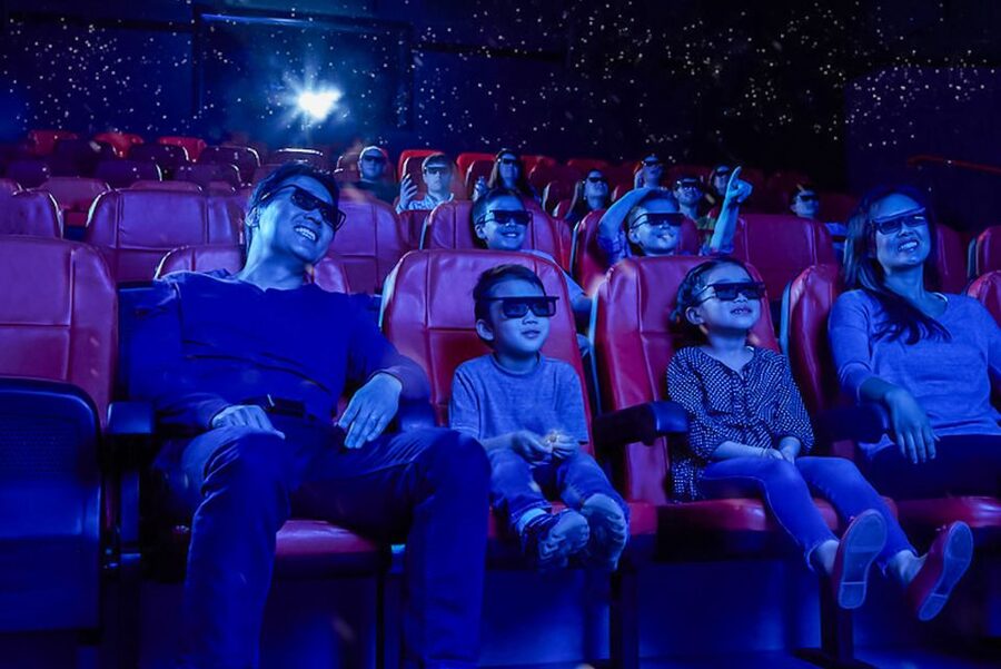 Scheveningen: LEGOLAND® Discovery Centre Entry Ticket - DUPLO® Park and Pirate Island for younger kids