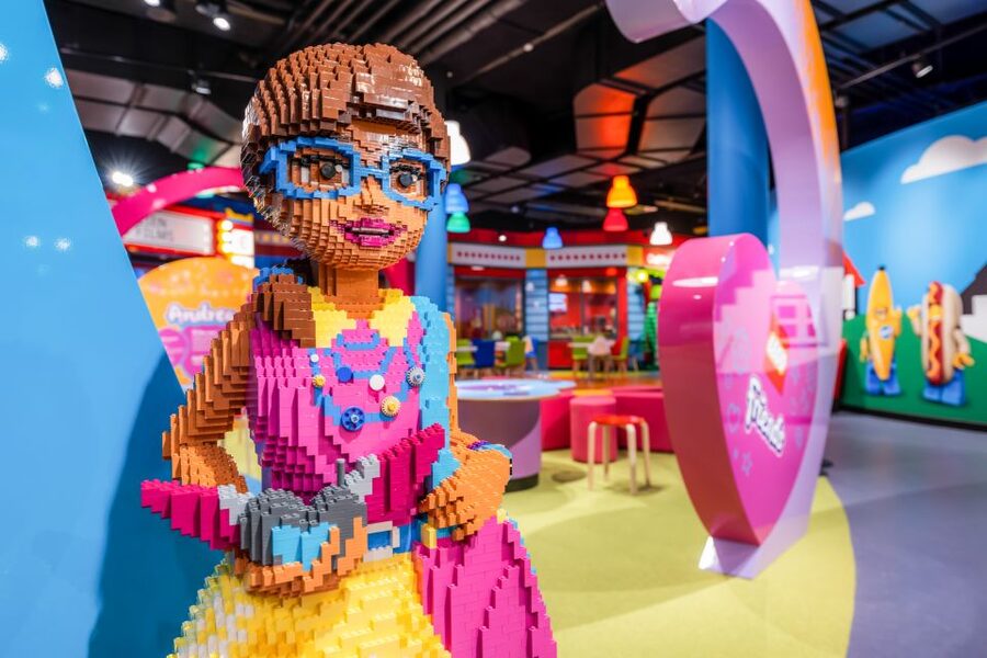 Scheveningen: LEGOLAND® Discovery Centre Entry Ticket - MINILAND® The Hague highlights, plus Build and Test car racing
