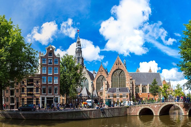 Secrets of Amsterdam Walking Tour plus Dutch Sweets Tasting - Begijnhof: where the walking pace and your mindset slow down