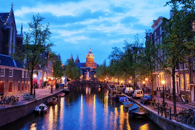 Self-Guided Audio Tour of The Red Light District - The MX3D bridge, stainless steel modernity on a functional scale