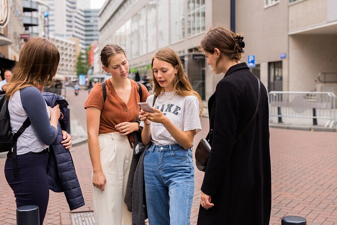 Selfguided Escape Tour Amersfoort. Find the secret exit and win! - The puzzle style: riddles, riddles, and a lot of reading