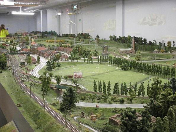 Skip the Line: Entrance Ticket to Miniworld Rotterdam - Miniworld Rotterdam: A Weatherproof “Rotterdam From Above”